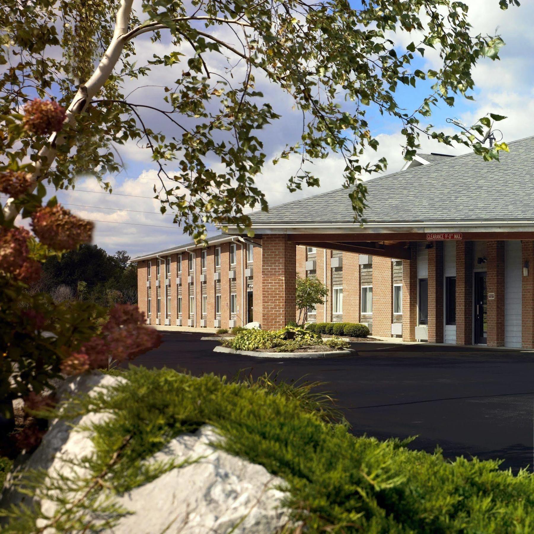 Best Western Norwalk Exterior photo